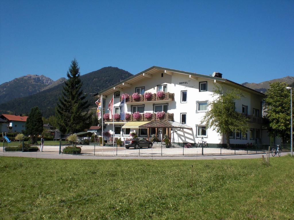 Naturparkhotel Florence Weissenbach am Lech Exterior photo