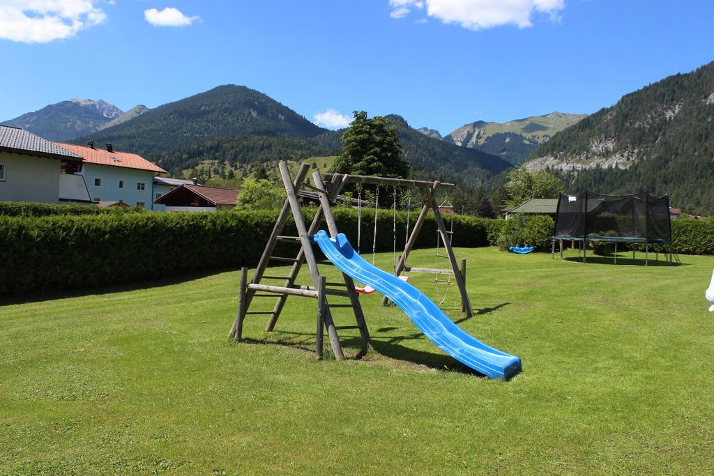 Naturparkhotel Florence Weissenbach am Lech Exterior photo