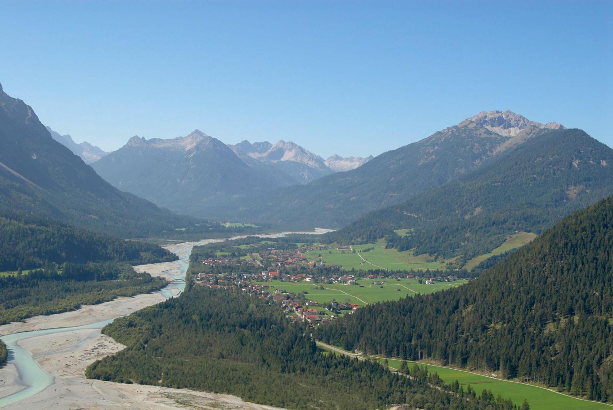 Naturparkhotel Florence Weissenbach am Lech Exterior photo