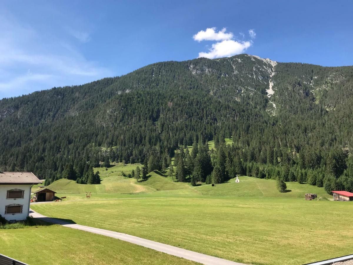 Naturparkhotel Florence Weissenbach am Lech Exterior photo